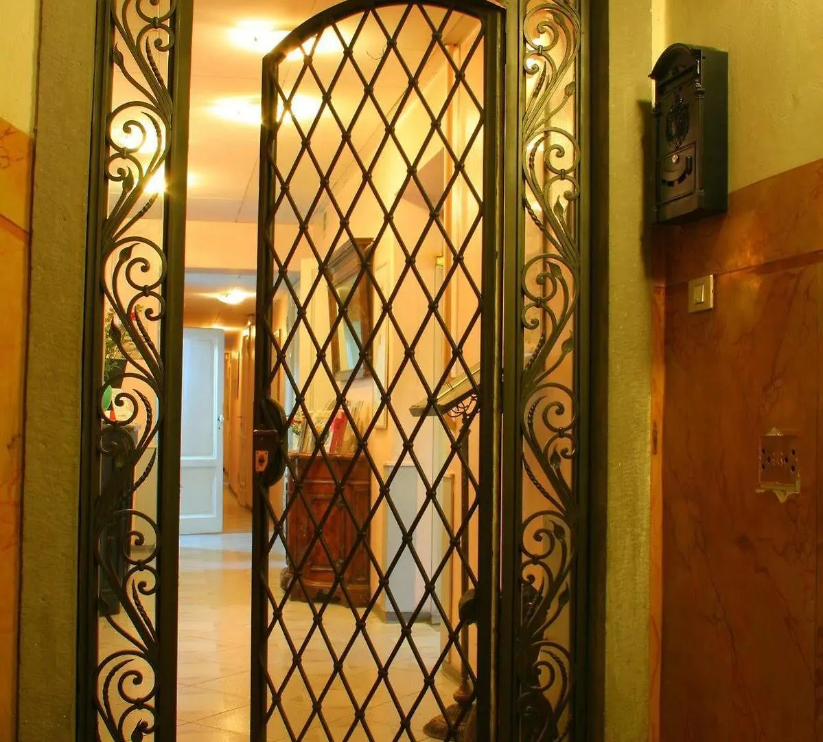 **  Hotel Fedora Firenze Olaszország
